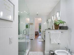 6222 Paradise Point Drive 6222, Palmetto Bay FL 33157