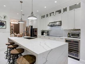 6222 Paradise Point Drive 6222, Palmetto Bay FL 33157