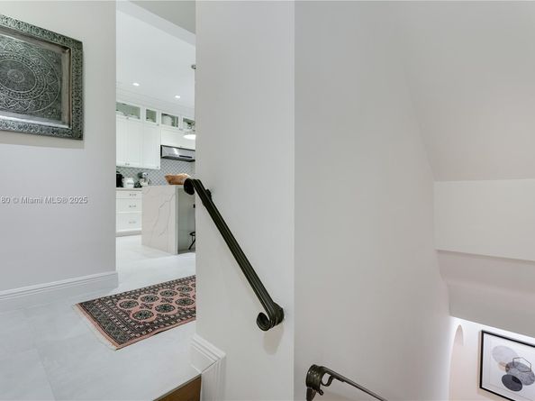 6222 Paradise Point Drive 6222, Palmetto Bay FL 33157