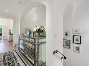 6222 Paradise Point Drive 6222, Palmetto Bay FL 33157