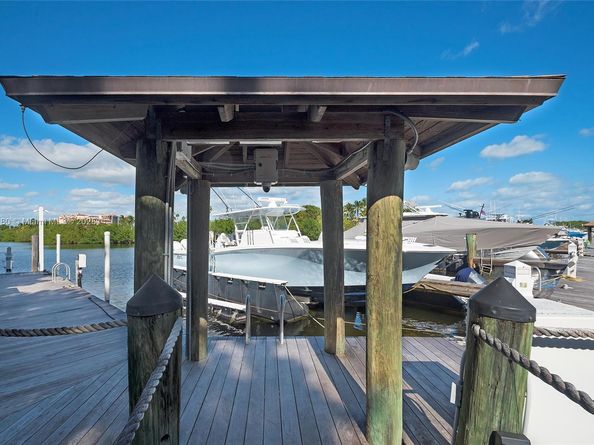 6222 Paradise Point Drive 6222, Palmetto Bay FL 33157