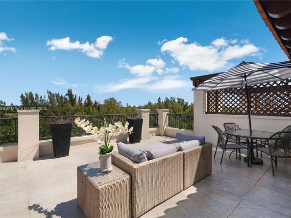 6222 Paradise Point Drive 6222, Palmetto Bay FL 33157