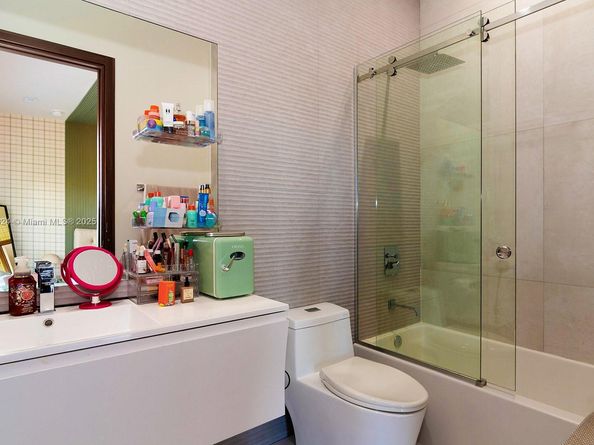 10151 SW 3rd St, Plantation FL 33324