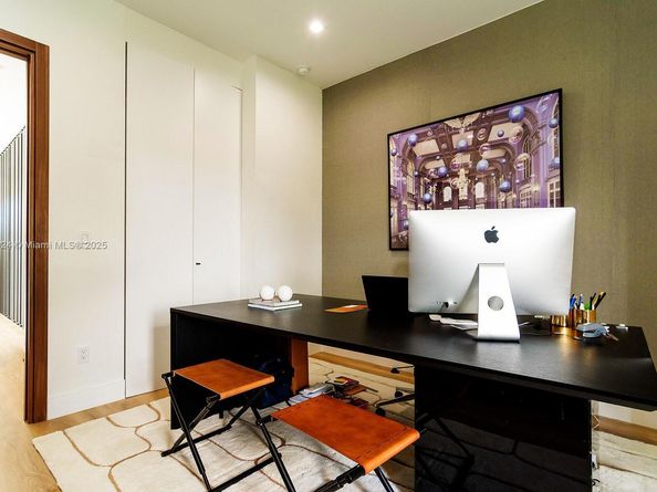 10151 SW 3rd St, Plantation FL 33324