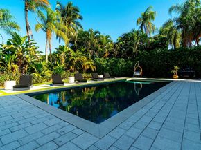 10151 SW 3rd St, Plantation FL 33324