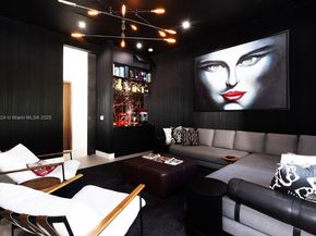 10151 SW 3rd St, Plantation FL 33324