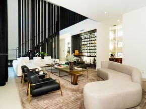 10151 SW 3rd St, Plantation FL 33324