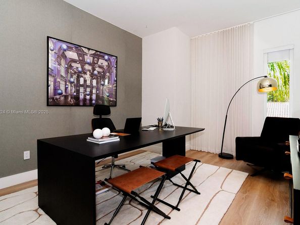 10151 SW 3rd St, Plantation FL 33324