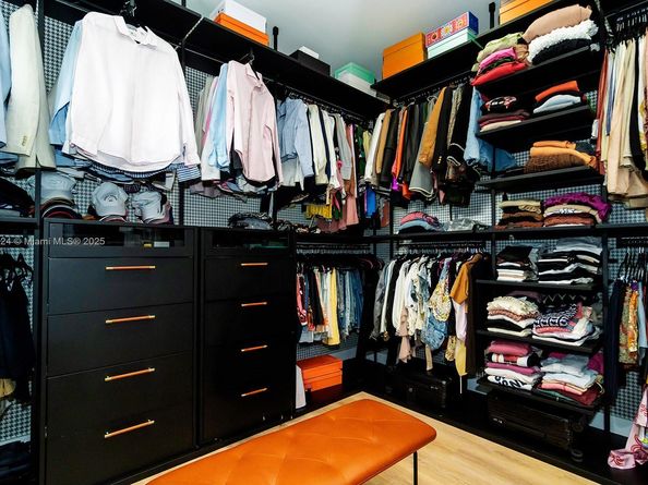 10151 SW 3rd St, Plantation FL 33324