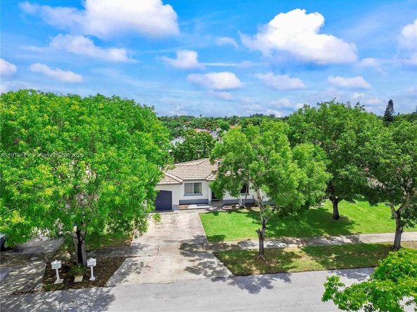 12661 SW 222nd Ter, Miami FL 33170