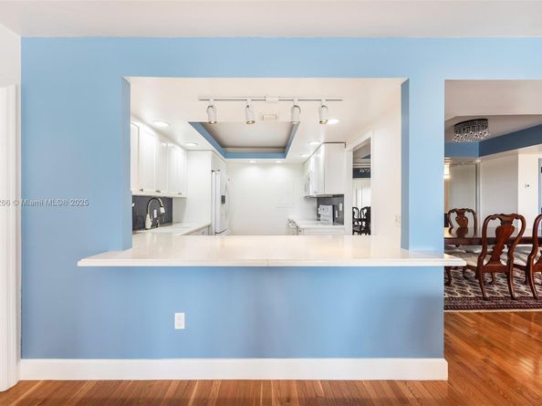 2 Grove Isle Dr B404, Coconut Grove FL 33133