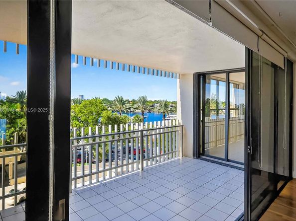 2 Grove Isle Dr B404, Coconut Grove FL 33133