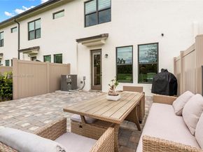 2137 Appleton Cir N, Oakland Park FL 33309