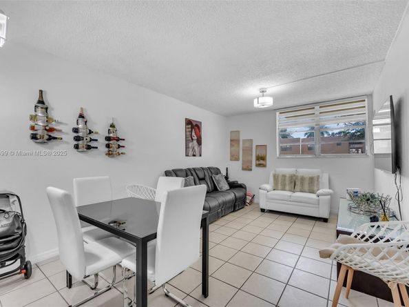 4550 NW 9th St 106E, Miami FL 33126
