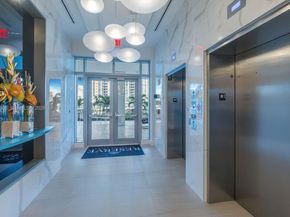 17111 Biscayne Blvd 710, North Miami Beach FL 33160
