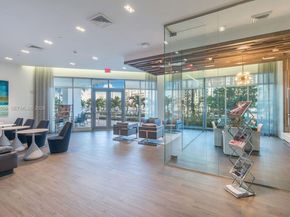17111 Biscayne Blvd 710, North Miami Beach FL 33160
