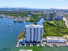 17111 Biscayne Blvd 710, North Miami Beach FL 33160