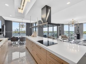17111 Biscayne Blvd 710, North Miami Beach FL 33160