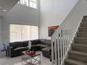 10832 NW 84th St, Doral FL 33178