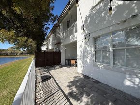 10832 NW 84th St, Doral FL 33178