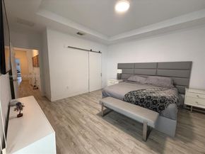 10832 NW 84th St, Doral FL 33178