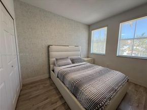 10832 NW 84th St, Doral FL 33178