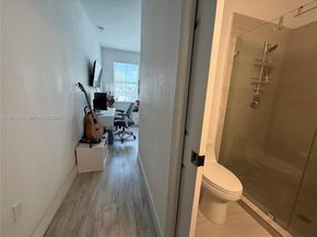 10832 NW 84th St, Doral FL 33178