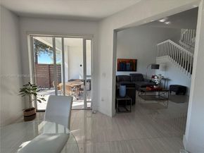 10832 NW 84th St, Doral FL 33178