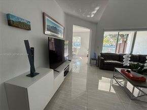 10832 NW 84th St, Doral FL 33178