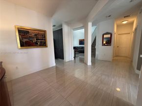 10832 NW 84th St, Doral FL 33178