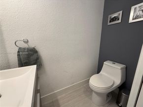 10832 NW 84th St, Doral FL 33178