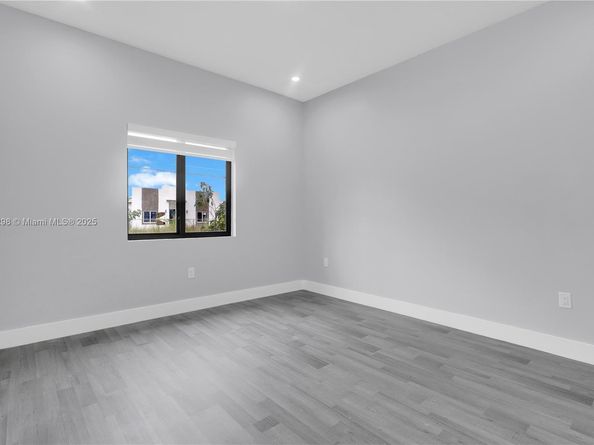 23070 SW 123 Ct, Miami FL 33170