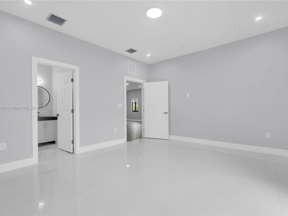 23070 SW 123 Ct, Miami FL 33170