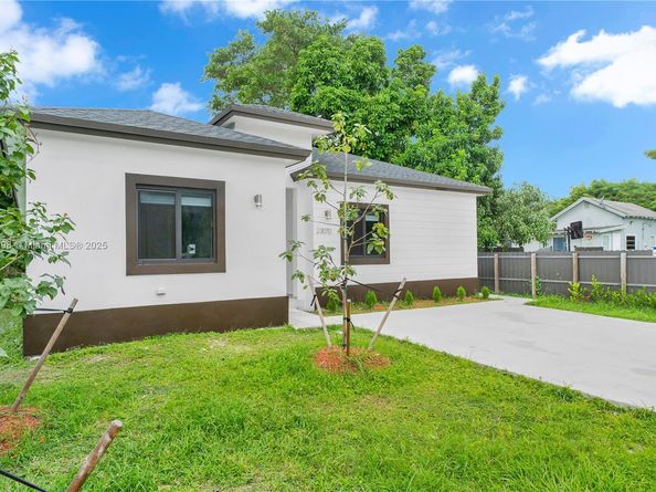 23070 SW 123 Ct, Miami FL 33170