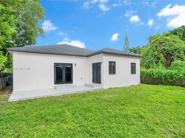 23070 SW 123 Ct, Miami FL 33170