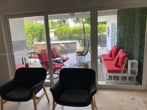 1103 Washington St, Hollywood FL 33019