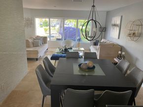 1103 Washington St, Hollywood FL 33019