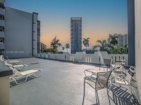 300 Diplomat Pkwy 601, Hallandale Beach FL 33009