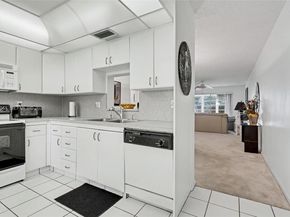 2304 Lucaya Ln G1, Coconut Creek FL 33066