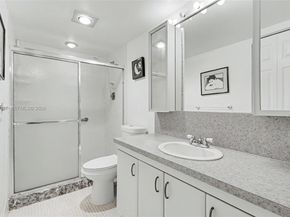 2304 Lucaya Ln G1, Coconut Creek FL 33066