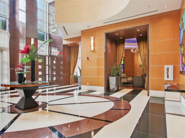 244 Biscayne Blvd 4608, Miami FL 33132