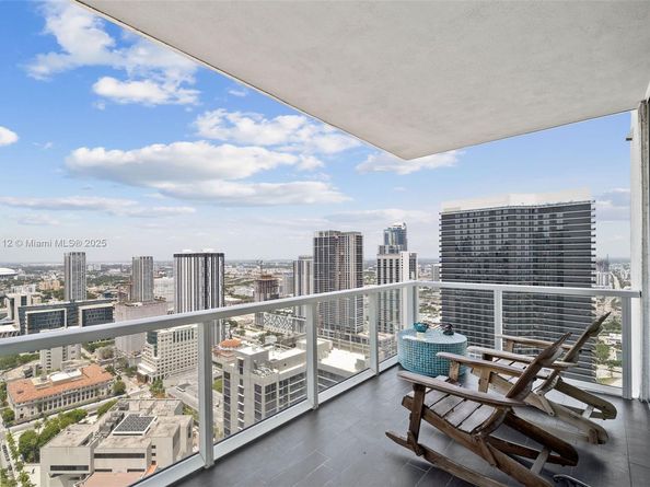 244 Biscayne Blvd 4608, Miami FL 33132