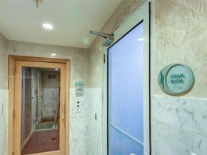 244 Biscayne Blvd 4608, Miami FL 33132