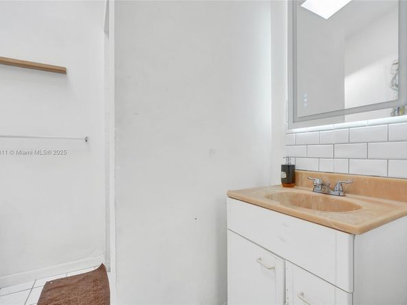 1943 Rodman Street, Hollywood FL 33020