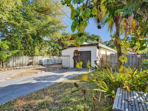 1943 Rodman Street, Hollywood FL 33020