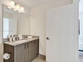 5350 NW 84th Ave 1804, Doral FL 33166