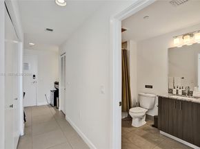 5350 NW 84th Ave 1804, Doral FL 33166