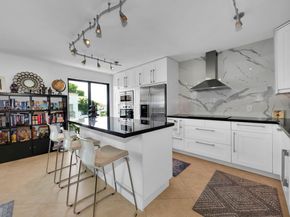 1600 S Bayshore Ln 8D, Coconut Grove FL 33133