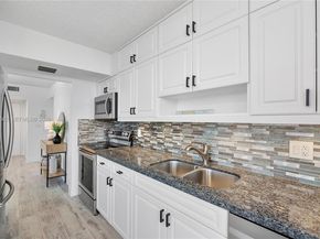 2639 N Riverside Dr 806, Pompano Beach FL 33062