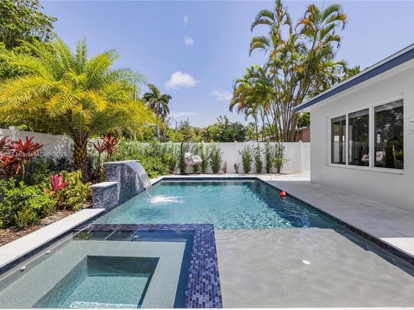 1104 N 13th Ter, Hollywood FL 33019